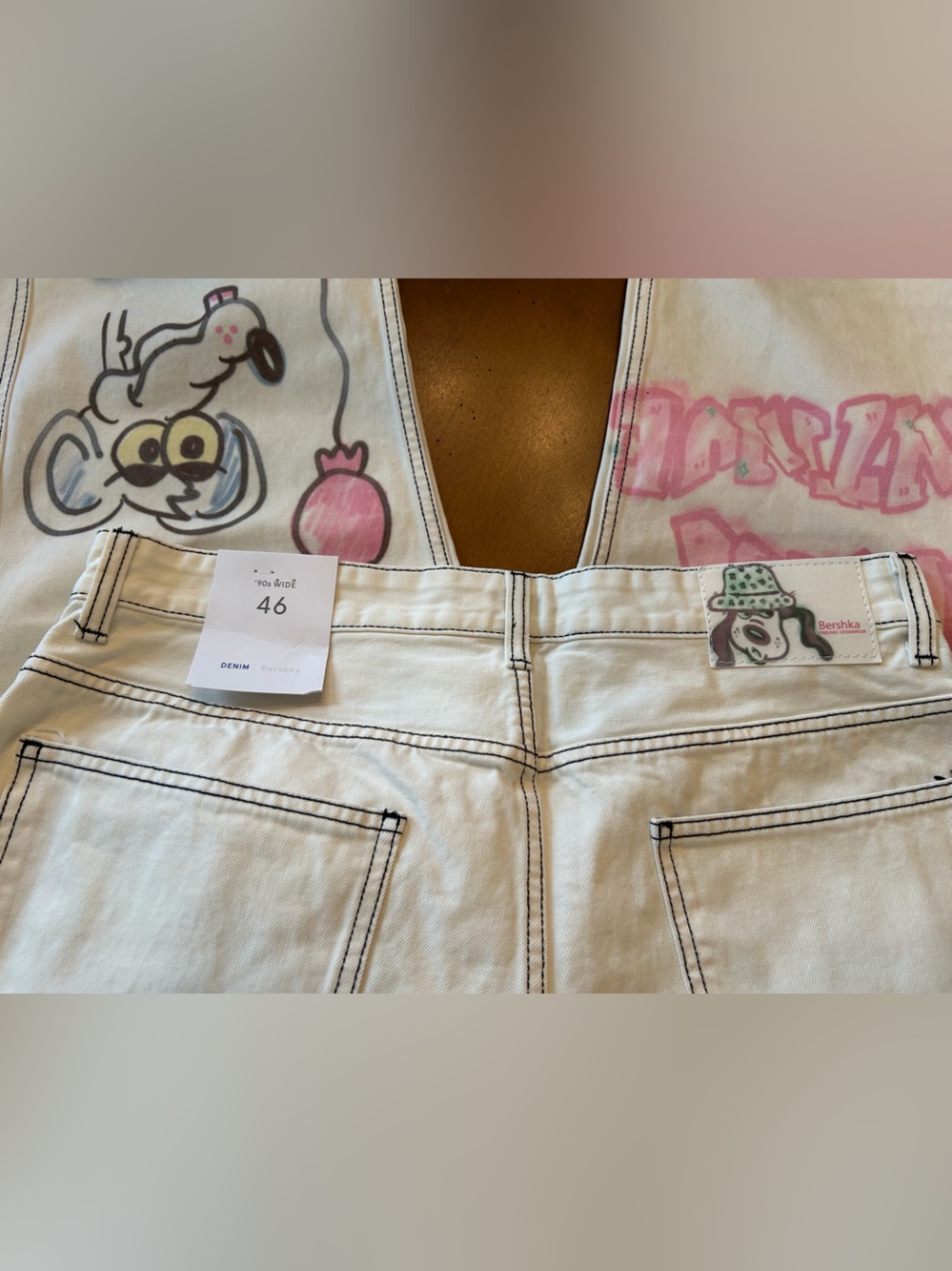 NWT Bershka 90s Wide Leg Graffiti Graphic Jeans Cream Ecru Size
46 / US 14 - Picture 10 of 12
